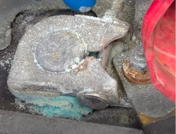corroded battery terminals can cause the car not to start