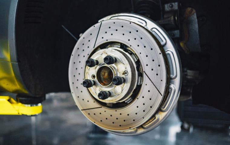 brakes squeak when stopping slow