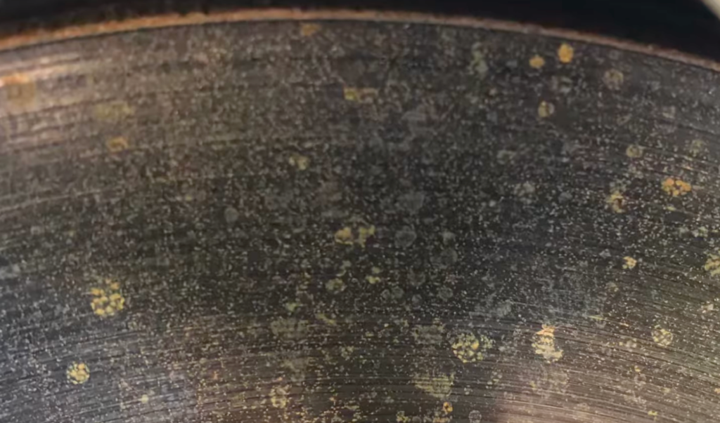 moisture causes rust on brake disc