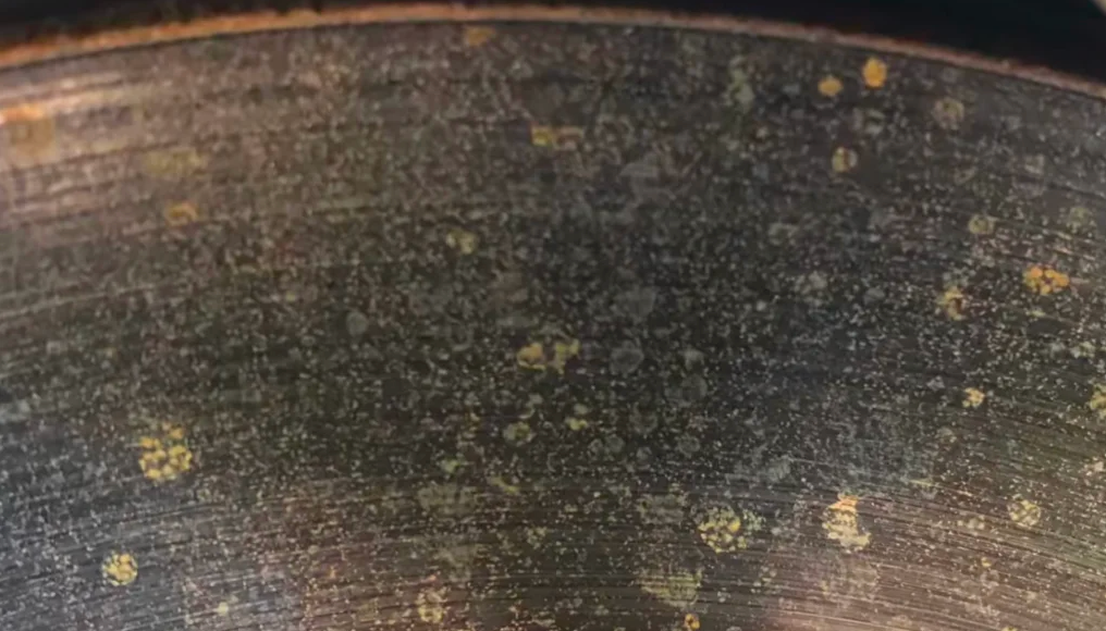 rust on brake disc due to moisture buildup