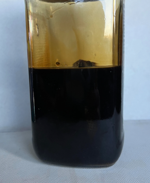 dirty engine oil
