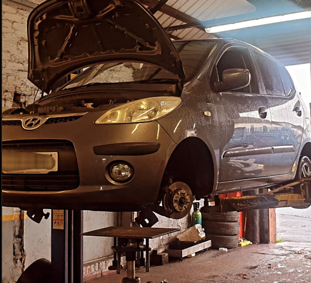 Asjad Emir, founder of Autocornerd, experiencing the preventive maintenance process of a vehicle. It includes oil change and brakes service.